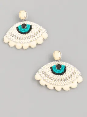 Cream Gaze Earrings