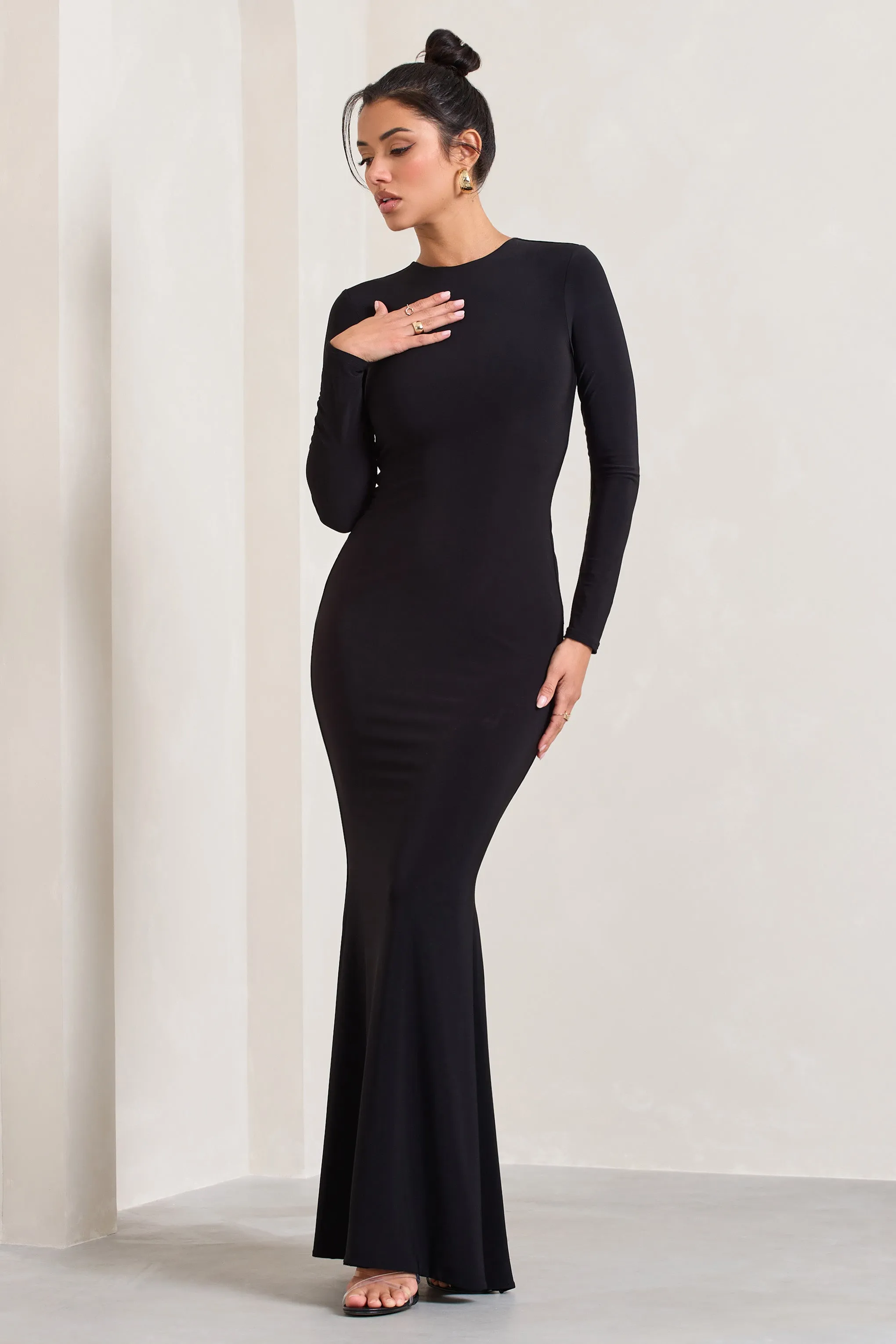 Donna |  Robe longue noire à manches longues et dos nu